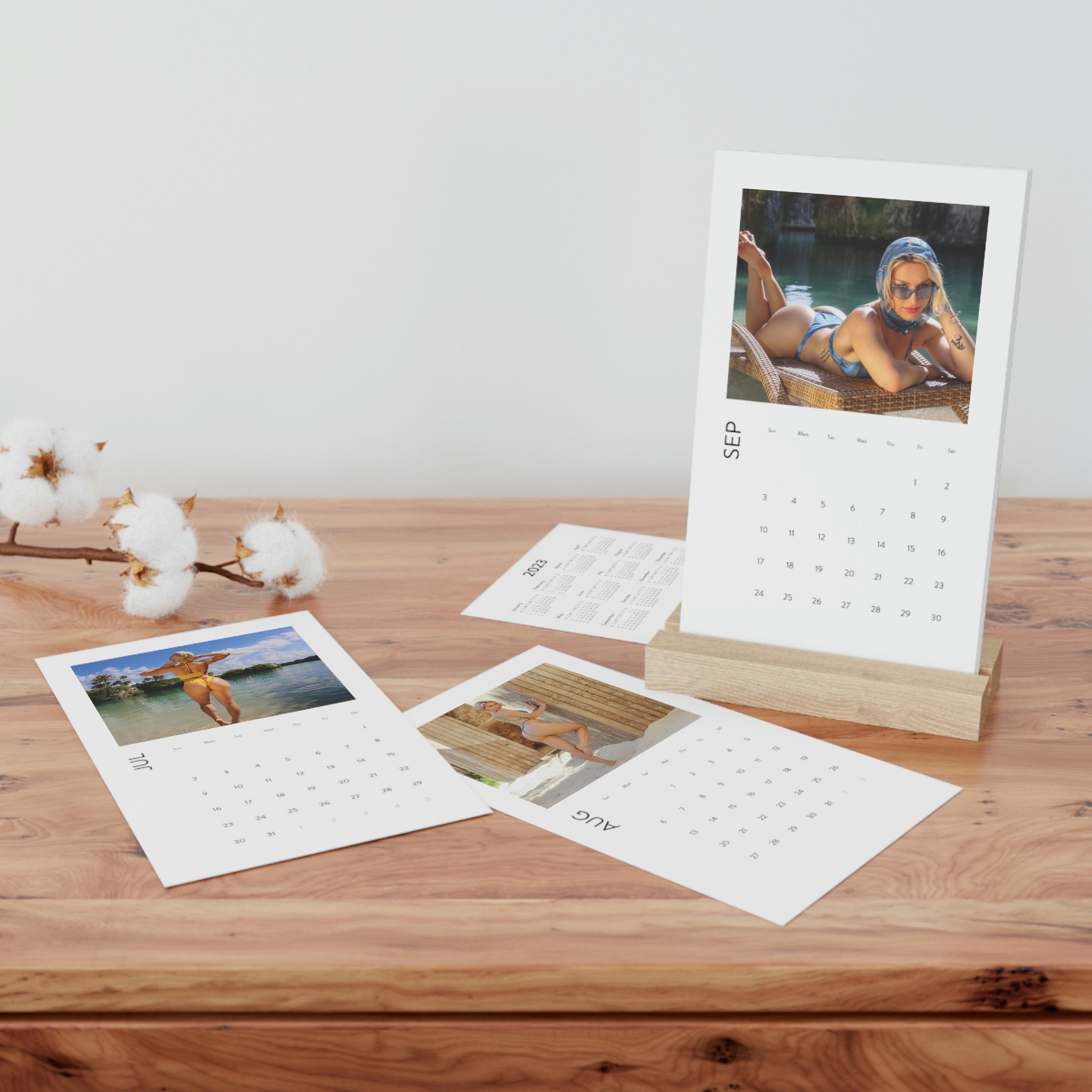 Sereda Swim Vertical Desk Calendar (2023)